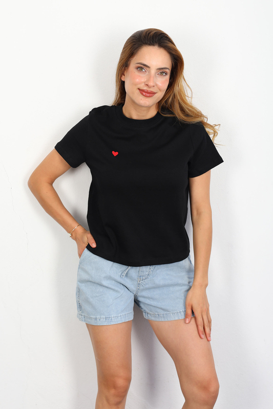 Berox - Kalp Nakışlı Bisiklet Yaka Basic Siyah Kadın T-Shirt