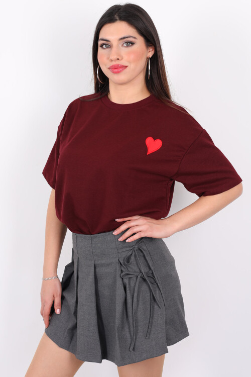 Kalp Nakışlı Bisiklet Yaka Oversize Bordo Kadın T-Shirt 